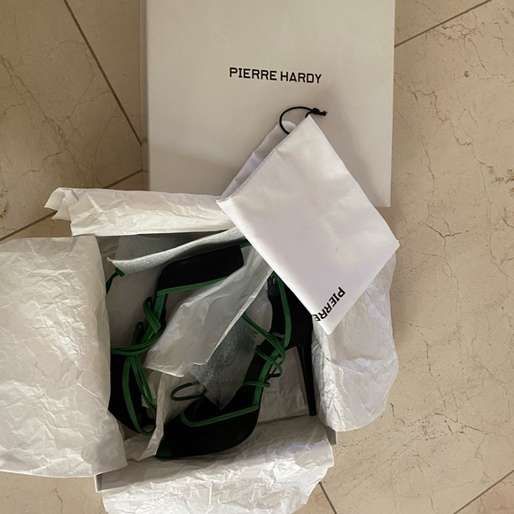 Brand new Pierre Hardy Lace suede sandals - Picture 7 of 7